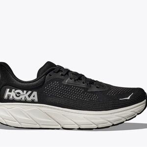 Hoka Black and White womens Arahi 7 running shoes